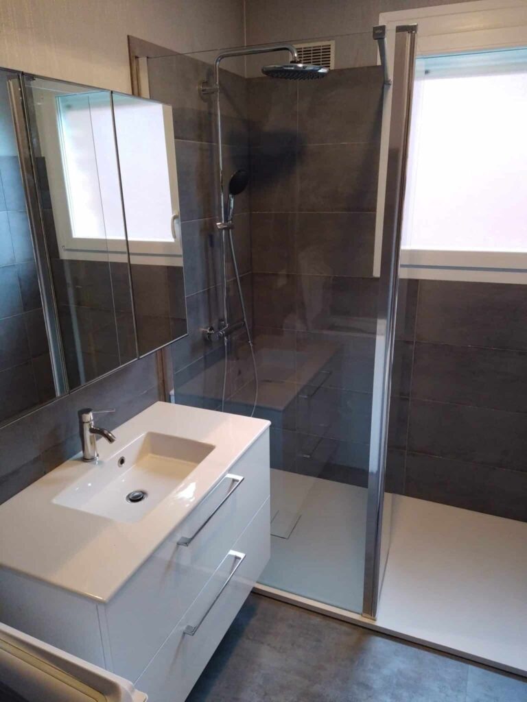 Travaux de salle de bain en cours à Amiens - Lecomte Eric artisan